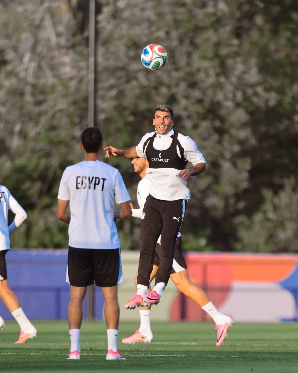 بالصور.. منتخب مصر يخوض تدريباته بسياتل  استعداداً لمواجهة إيران 