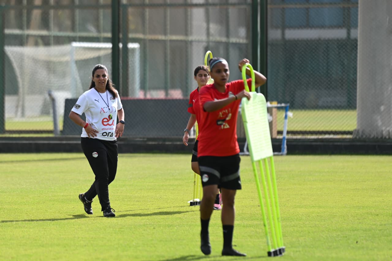 المران الأخير لمنتخب الكرة  النسائية تحت ٢٠ سنة قبل السفر لغينيا الاستوائية