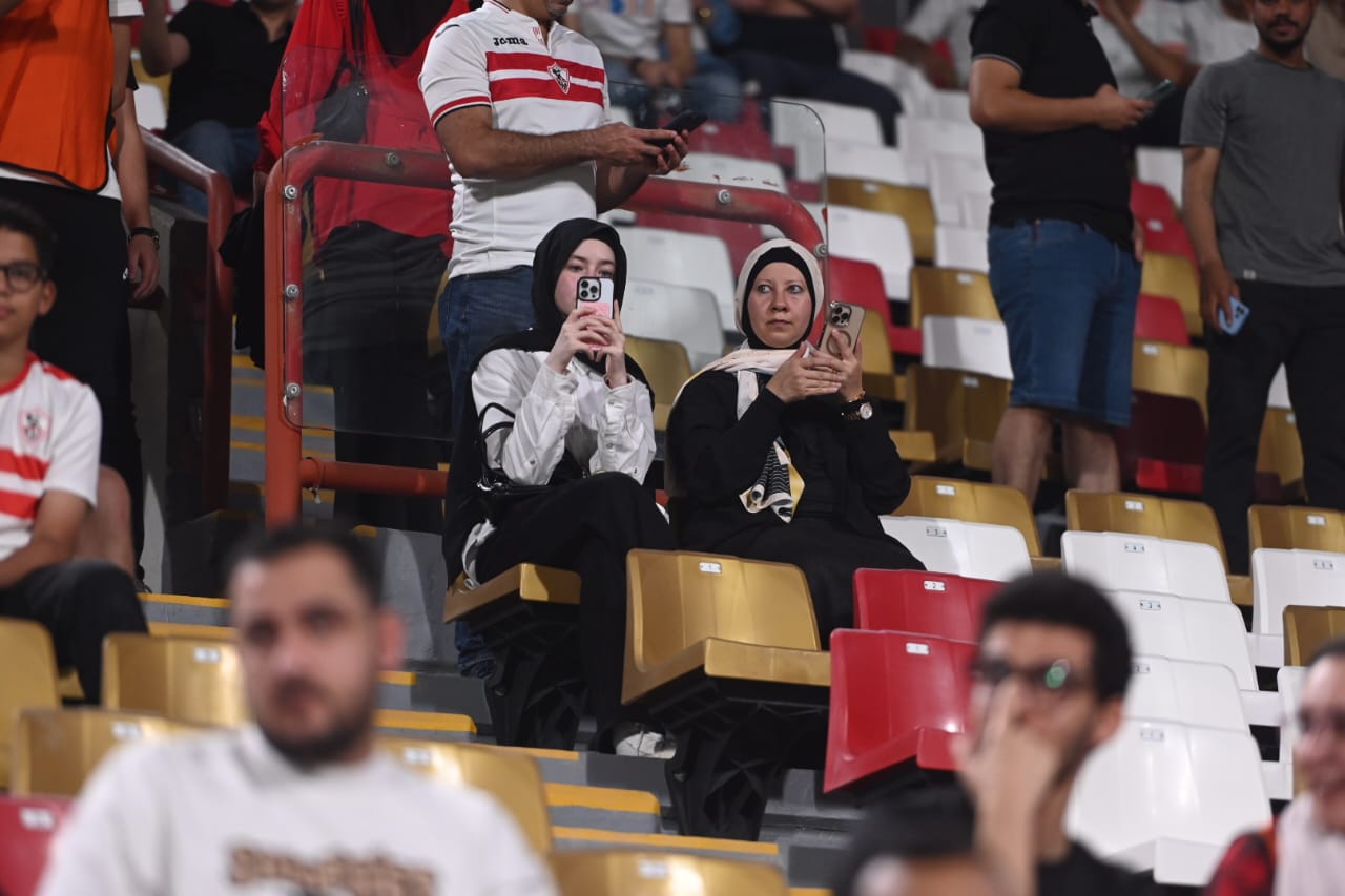 الحضور الجماهيري من نهائي كأس السوبر بدولة الإمارات