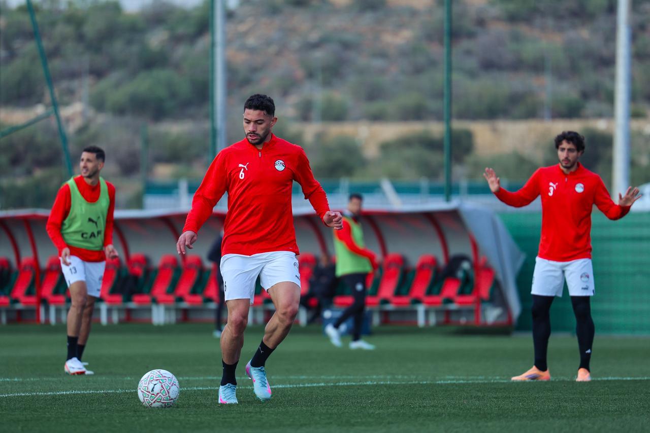 منتخب مصر يختتم تدريباته قبل مواجهة بنين غدًا
