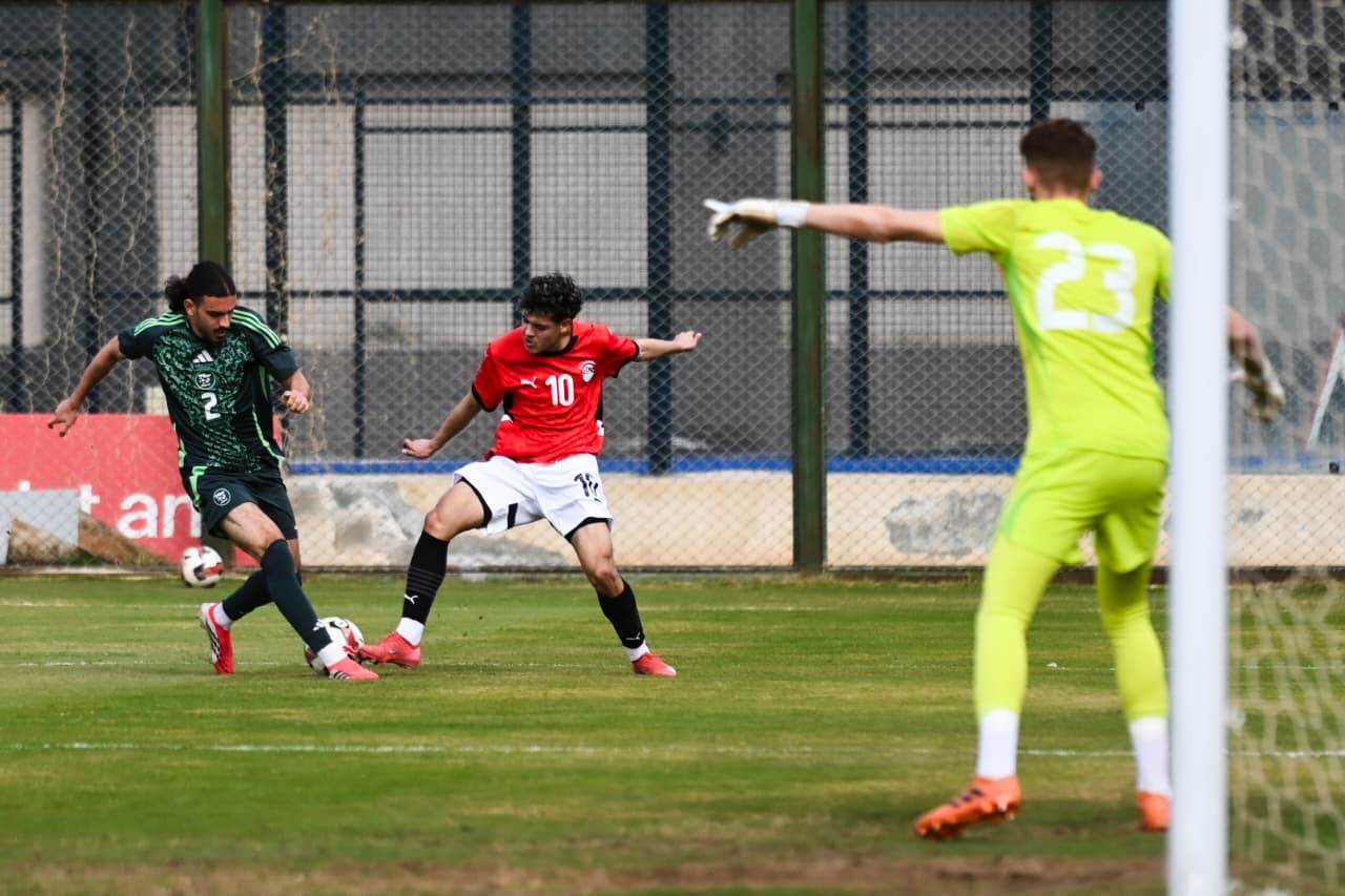 بالصور منتخب الشباب يتعادل سلبياً مع الجزائر في الودية الثانية