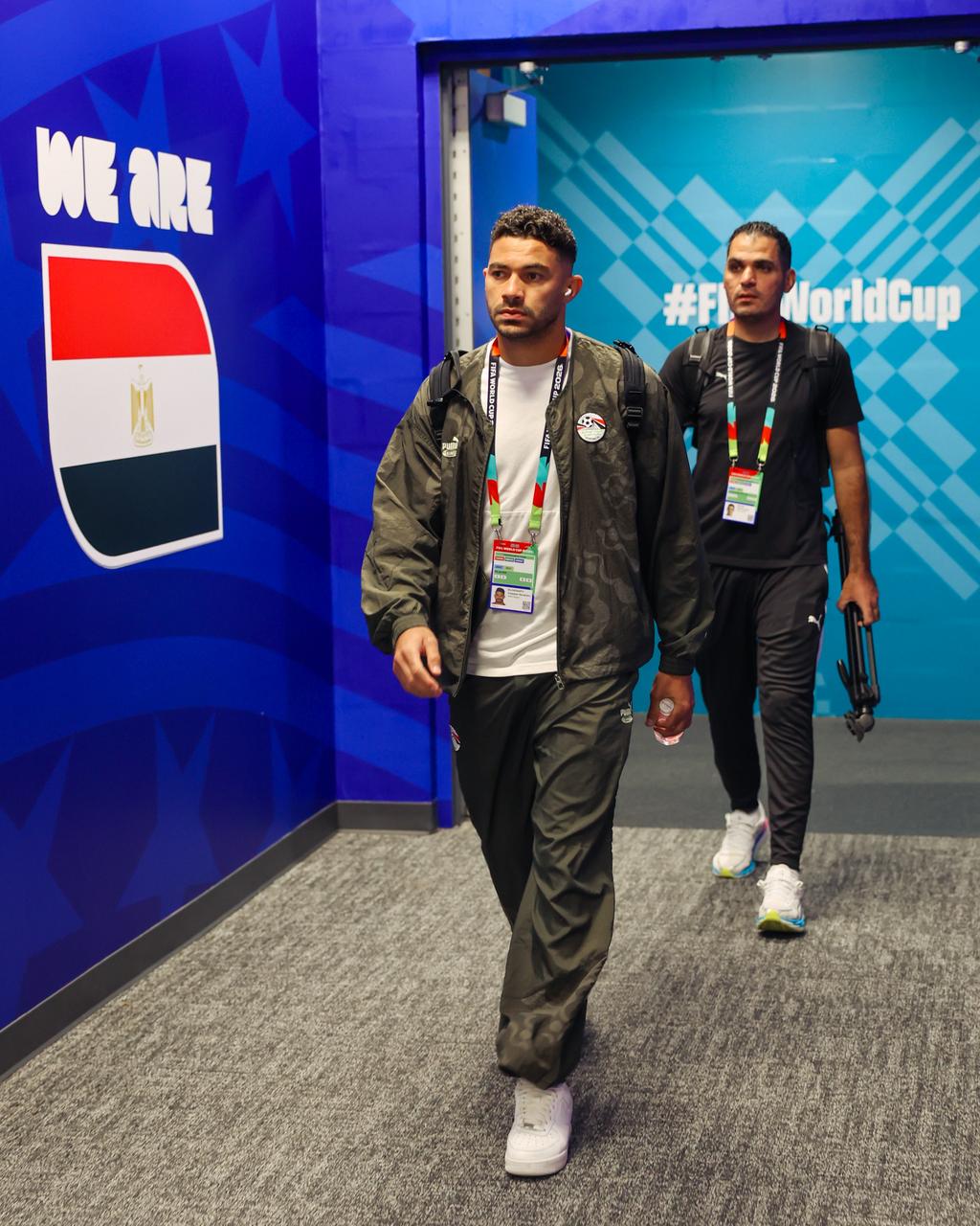 بالصور.. وصول منتخب مصر لملعب مواجهة استراليا بكأس العالم