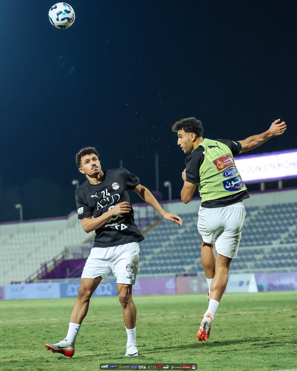 في حضور أبو ريدة.. المنتخب الوطني يتدرب على ملعب هزاع بن زايد استعدادًا لأوزبكستان