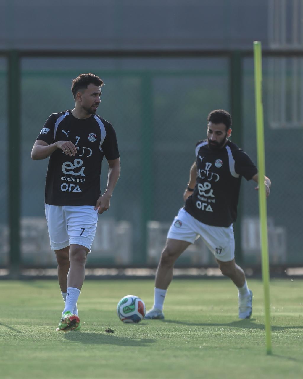 بالصور: منتخب مصر يواصل تدريباته استعدادا لروسيا بحضور مرموش وعبد الكريم