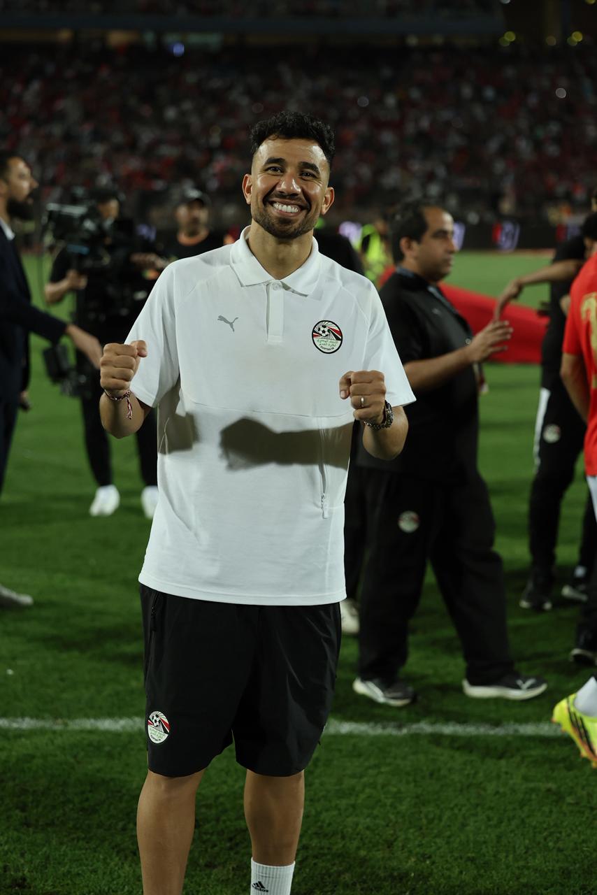 احتفالات لاعبي المنتخب الوطني بعد الفوز على روسيا