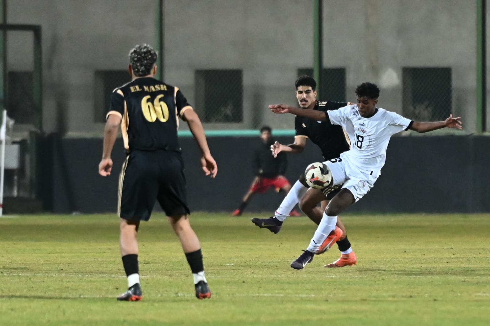 صور لقاء منتخب الناشئين الودي أمام النصر