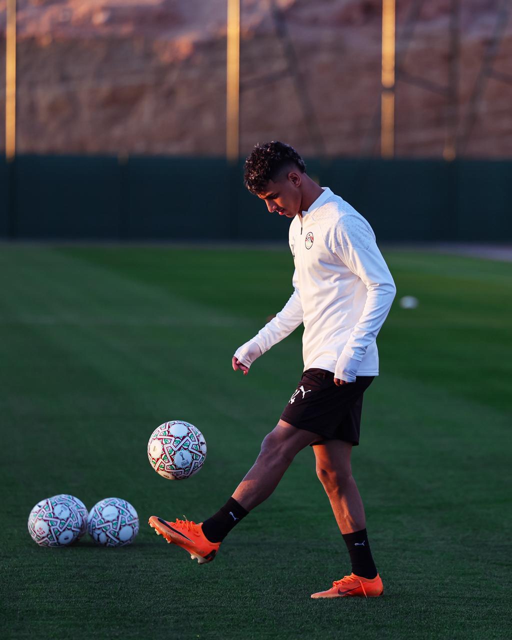 منتخب مصر يواصل تدريباته استعدادًا لضربة البداية أمام زيمبابوي في كأس الأمم الأفريقية