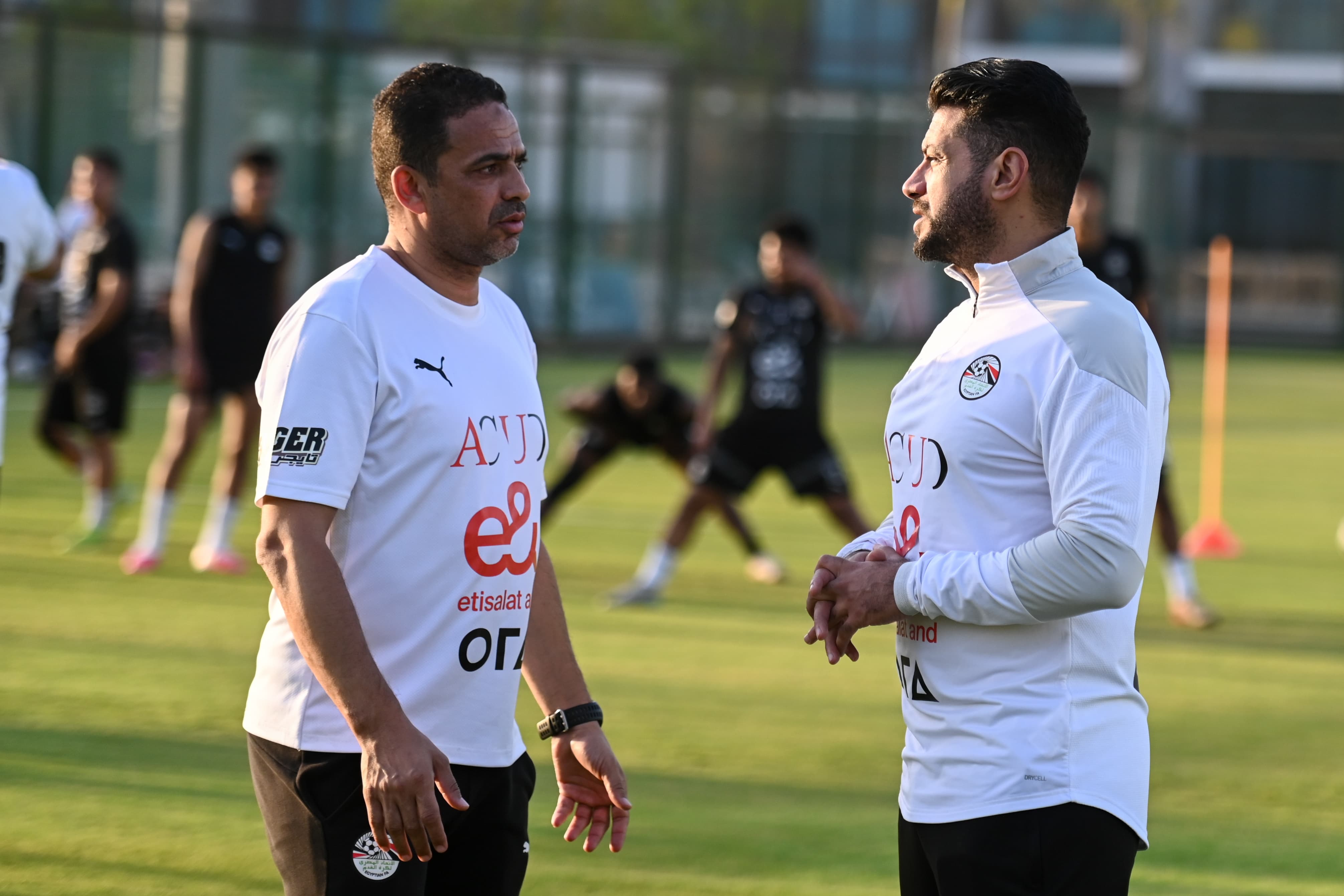 بالصور.. منتخب الشباب يواصل تدريباته بقيادة وائل رياض