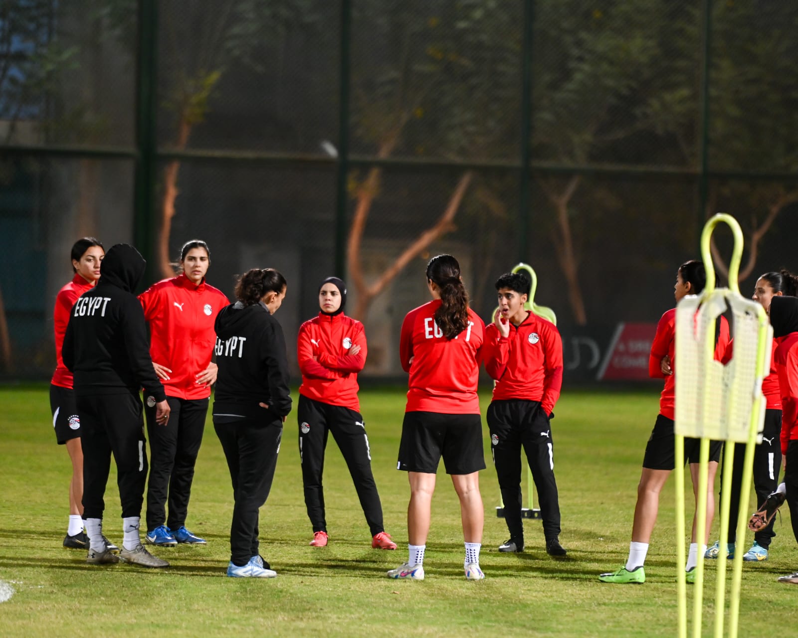 المنتخب الوطني للكرة النسائية يختتم تحضيراته لودية الجزائر الثانية