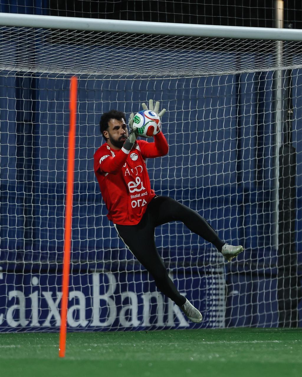 منتخب مصر يخوض تدريبه في "إسبانيول" استعداداً لودية إسبانيا