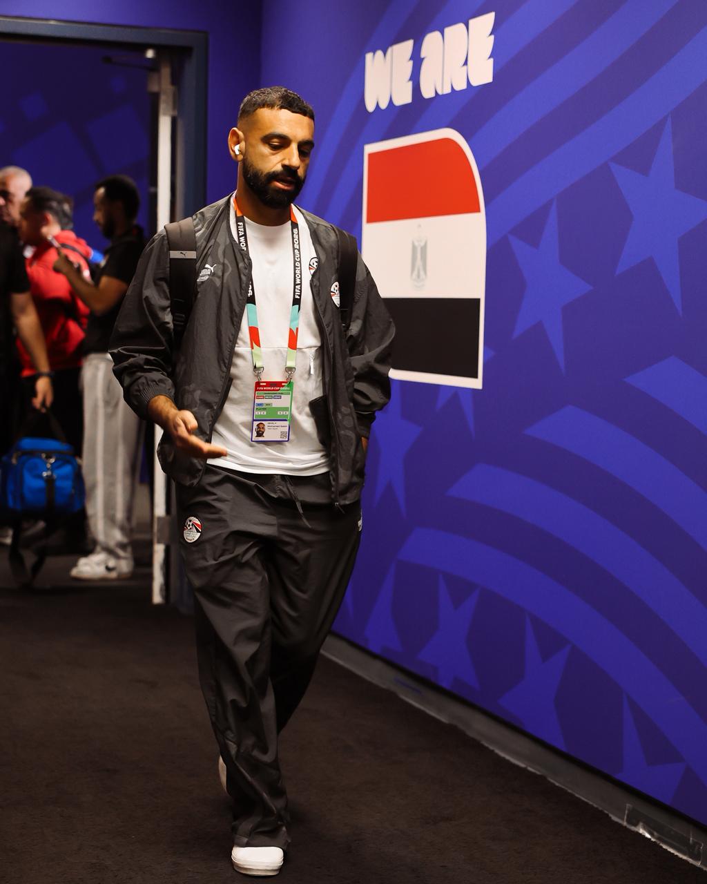 بالصور.. وصول منتخب مصر إلى ملعب مواجهة إيران في المونديال