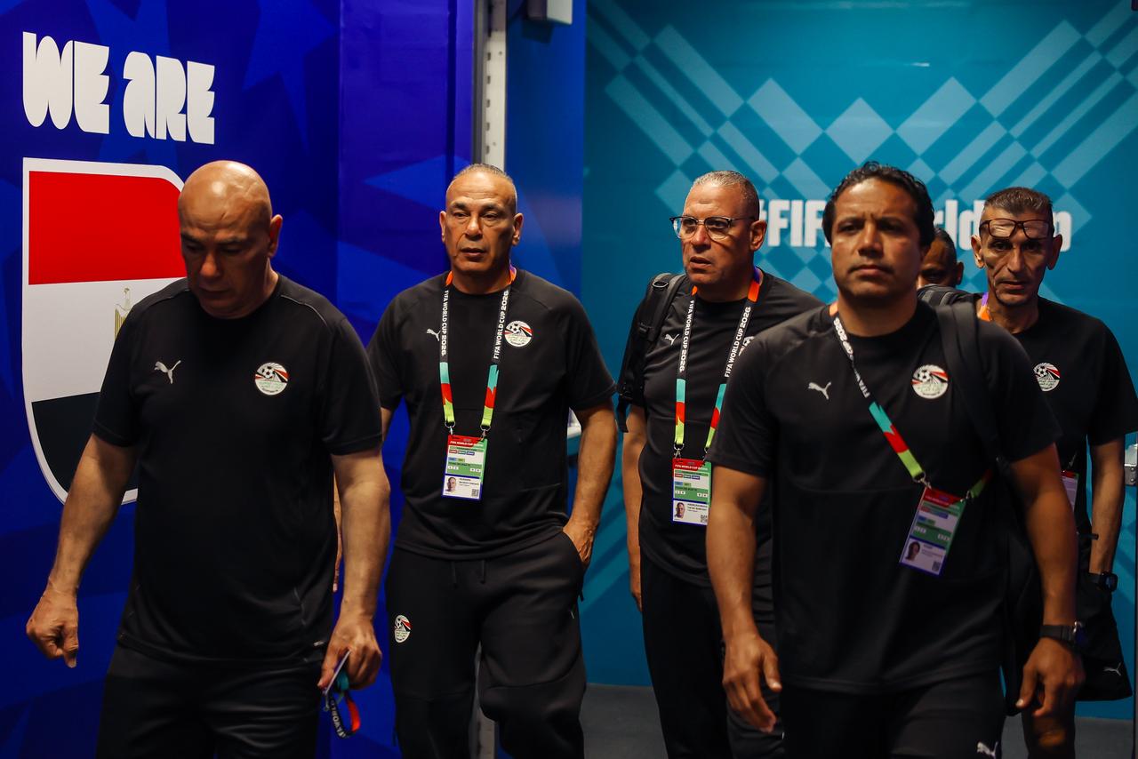 بالصور.. وصول منتخب مصر لملعب مواجهة استراليا بكأس العالم