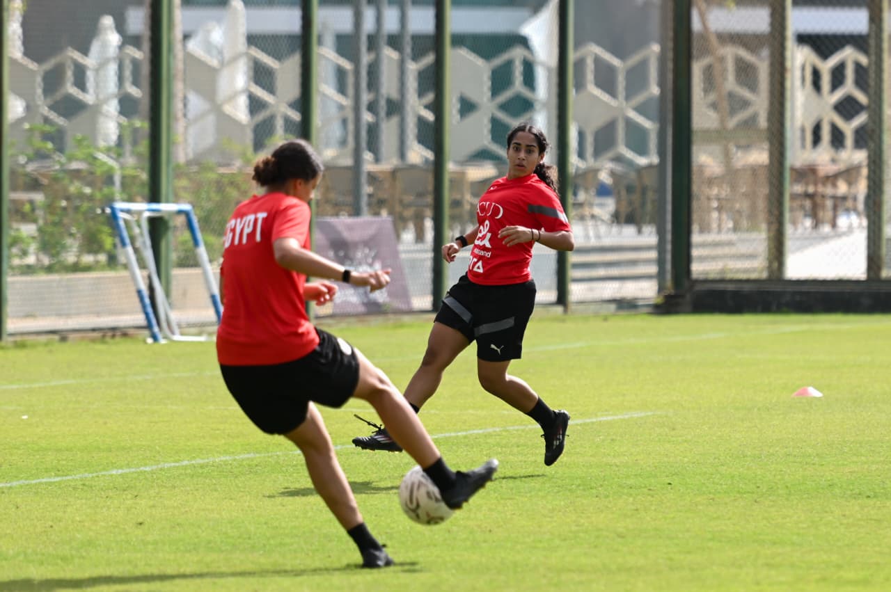 المران الأخير لمنتخب الكرة  النسائية تحت ٢٠ سنة قبل السفر لغينيا الاستوائية