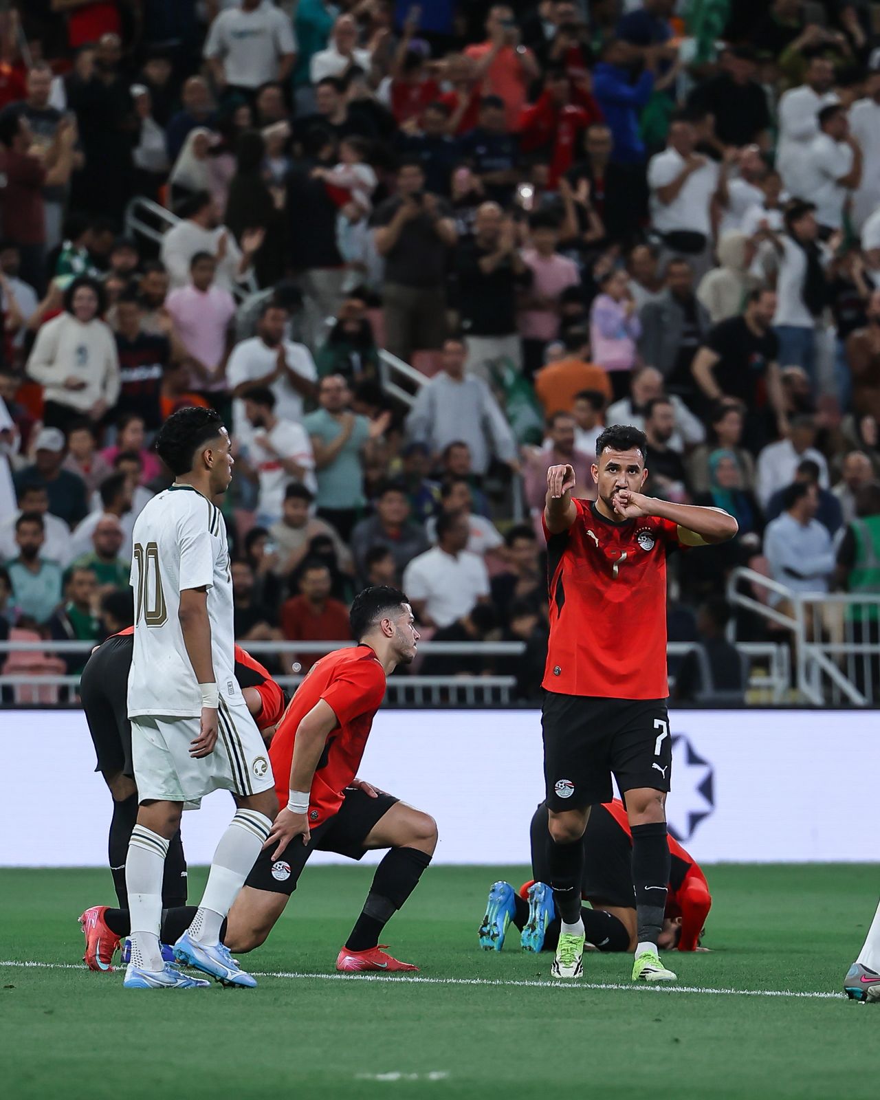 بالصور .  هدف مصر الثاني في مرمى المنتخب السعودي (تريزيجيه)