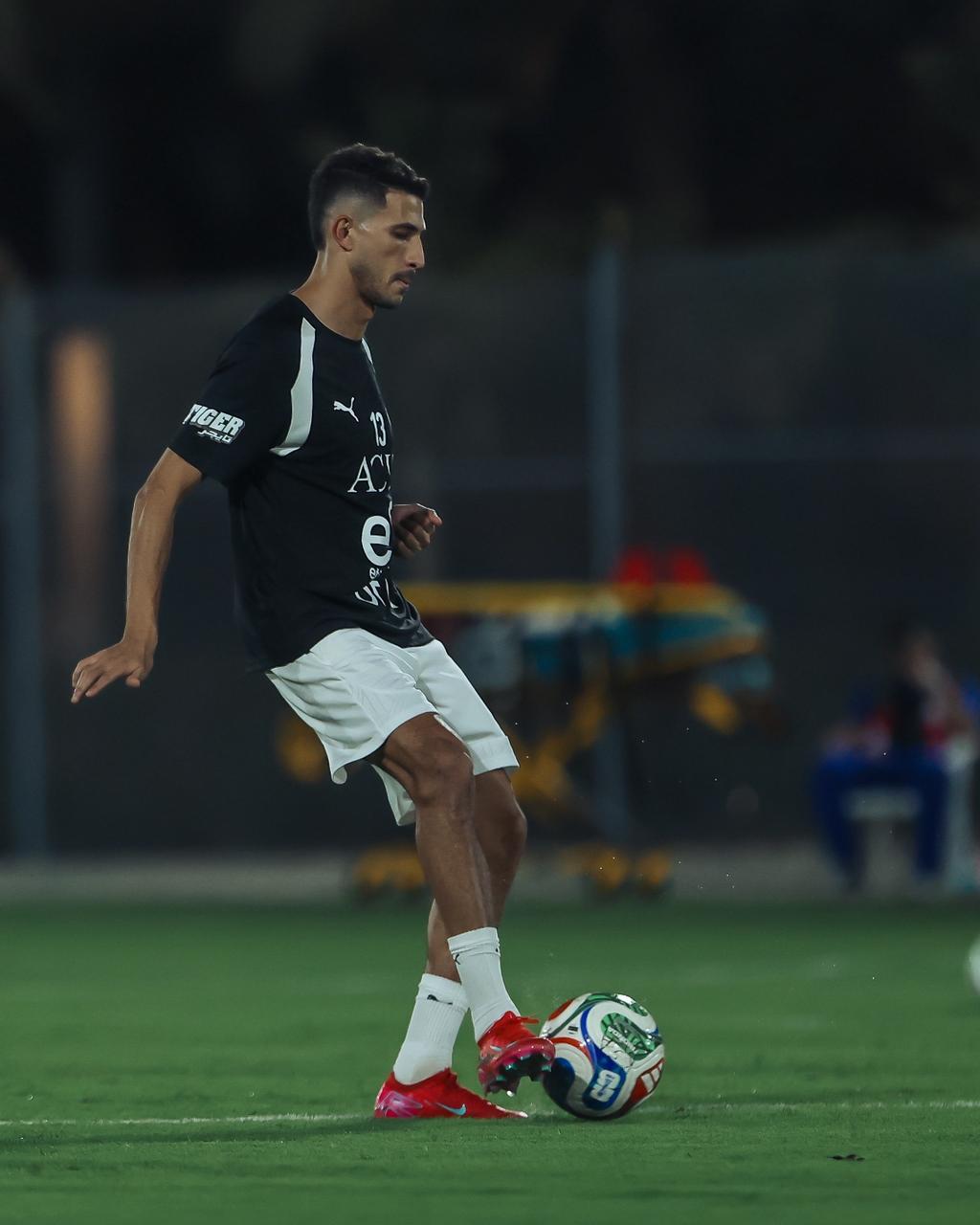 منتخب مصر يخوض تدريبه الأول في جدة استعداداً لودية السعودية 