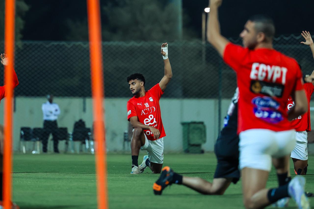 منتخب مصر يختتم تحضيراته لمواجهة أوزبكستان في دورة العين