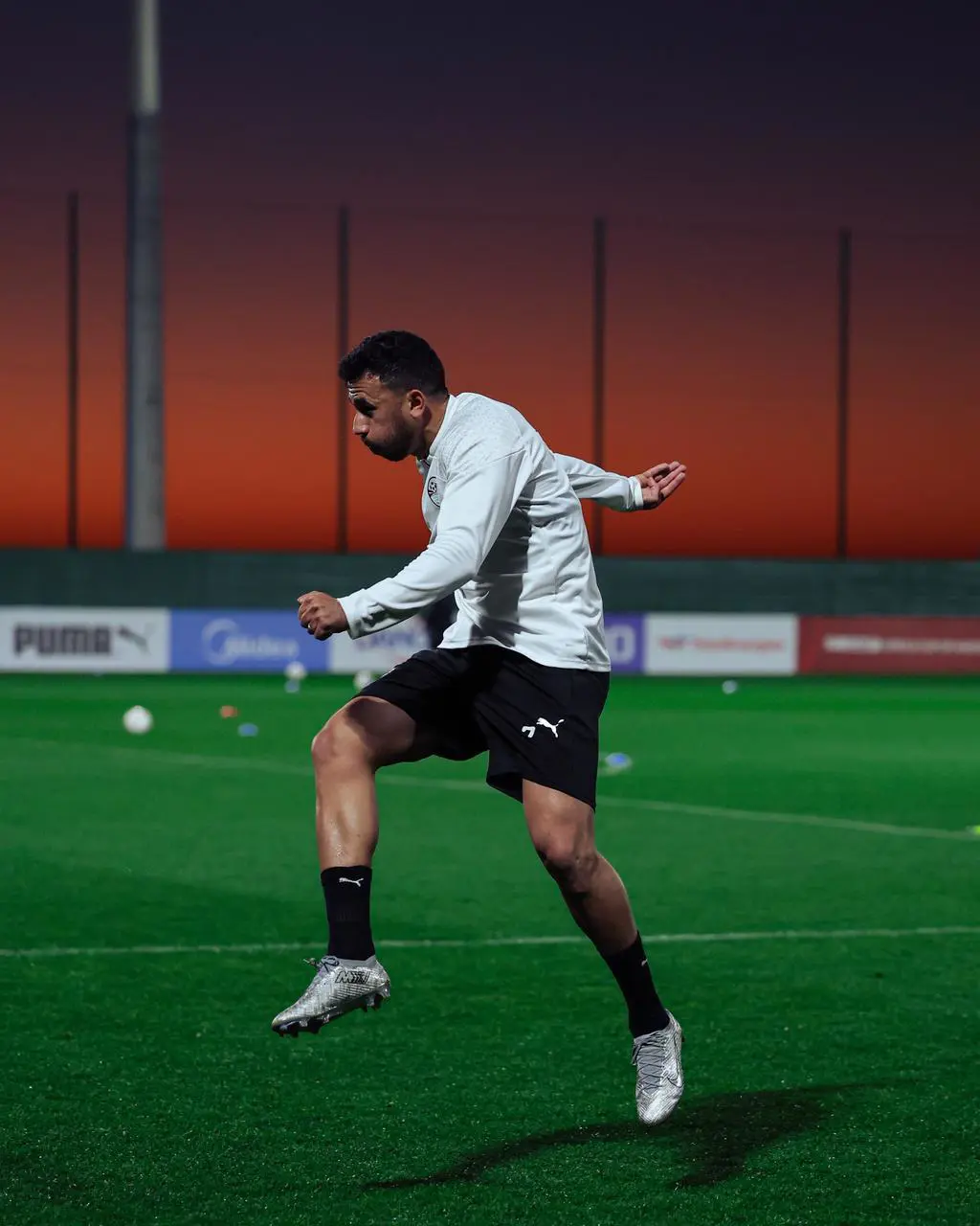 منتخب مصر يواصل تدريباته قبل مواجهة كوت ديفوار