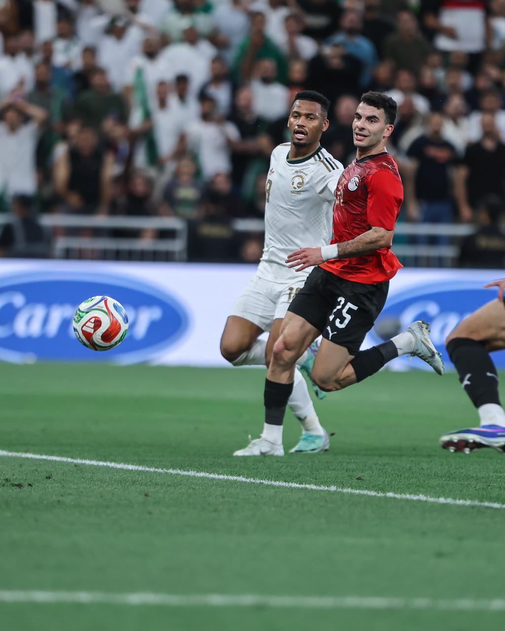 بالصور.. الهدف الثالث لمنتخب مصر (زيزو)