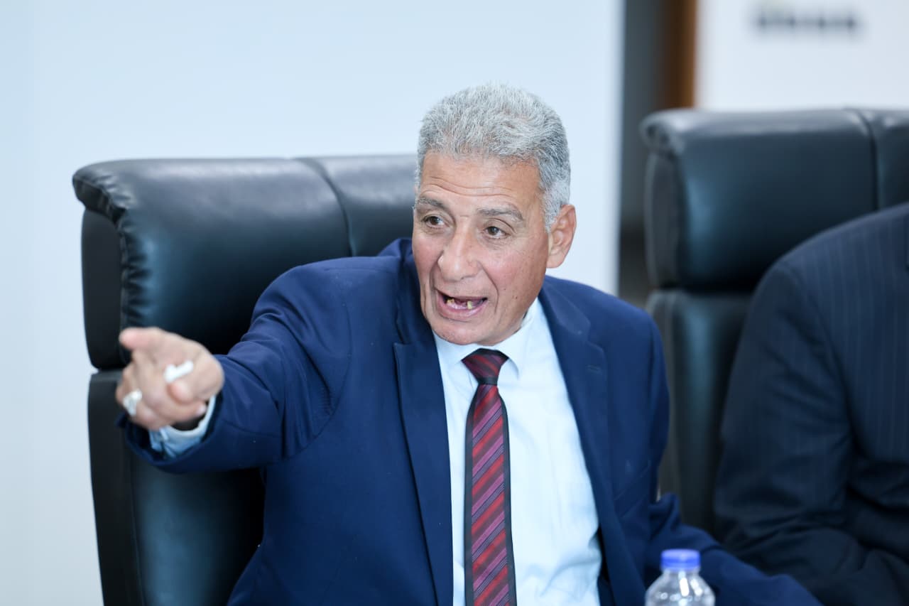 بالصور: أبوريدة يجتمع مع مجموعة من رؤساء الأندية