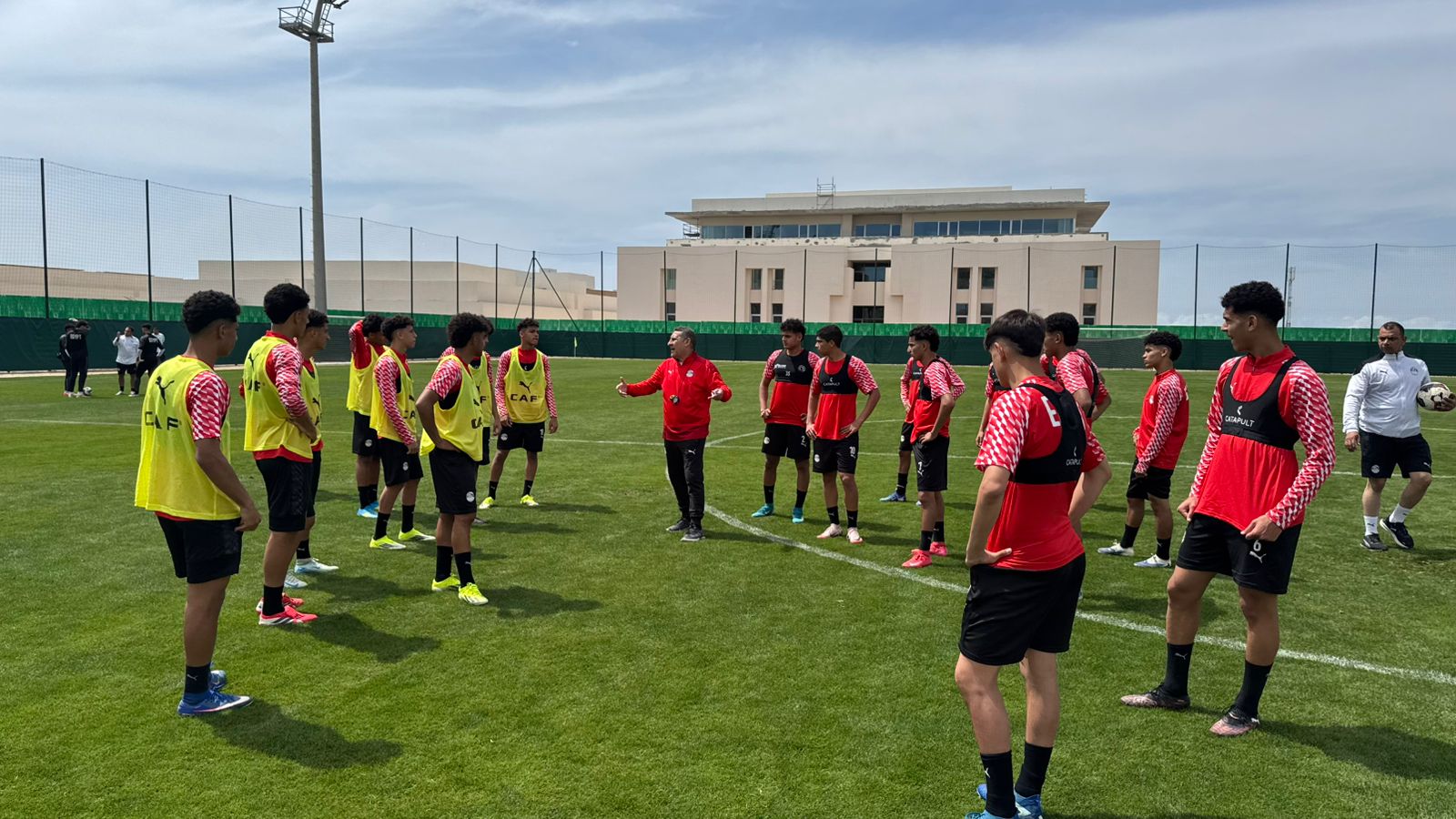 بالصور: تدريبات منتخب الناشئين في المغرب استعدادا لكأس أفريقيا
