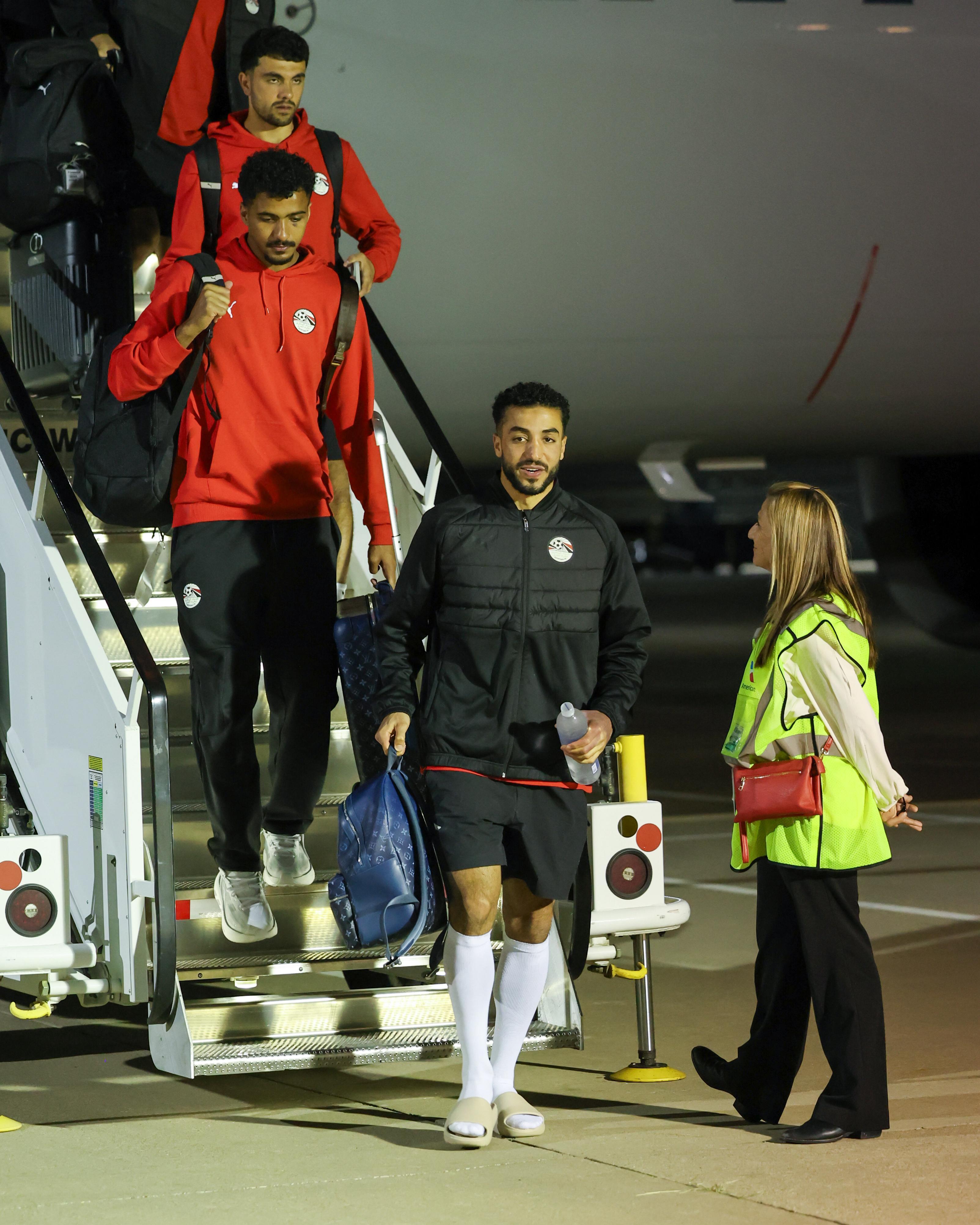 بالصور.. بعثة منتخب مصر تصل إلى دالاس استعداداً لمواجهة أستراليا 