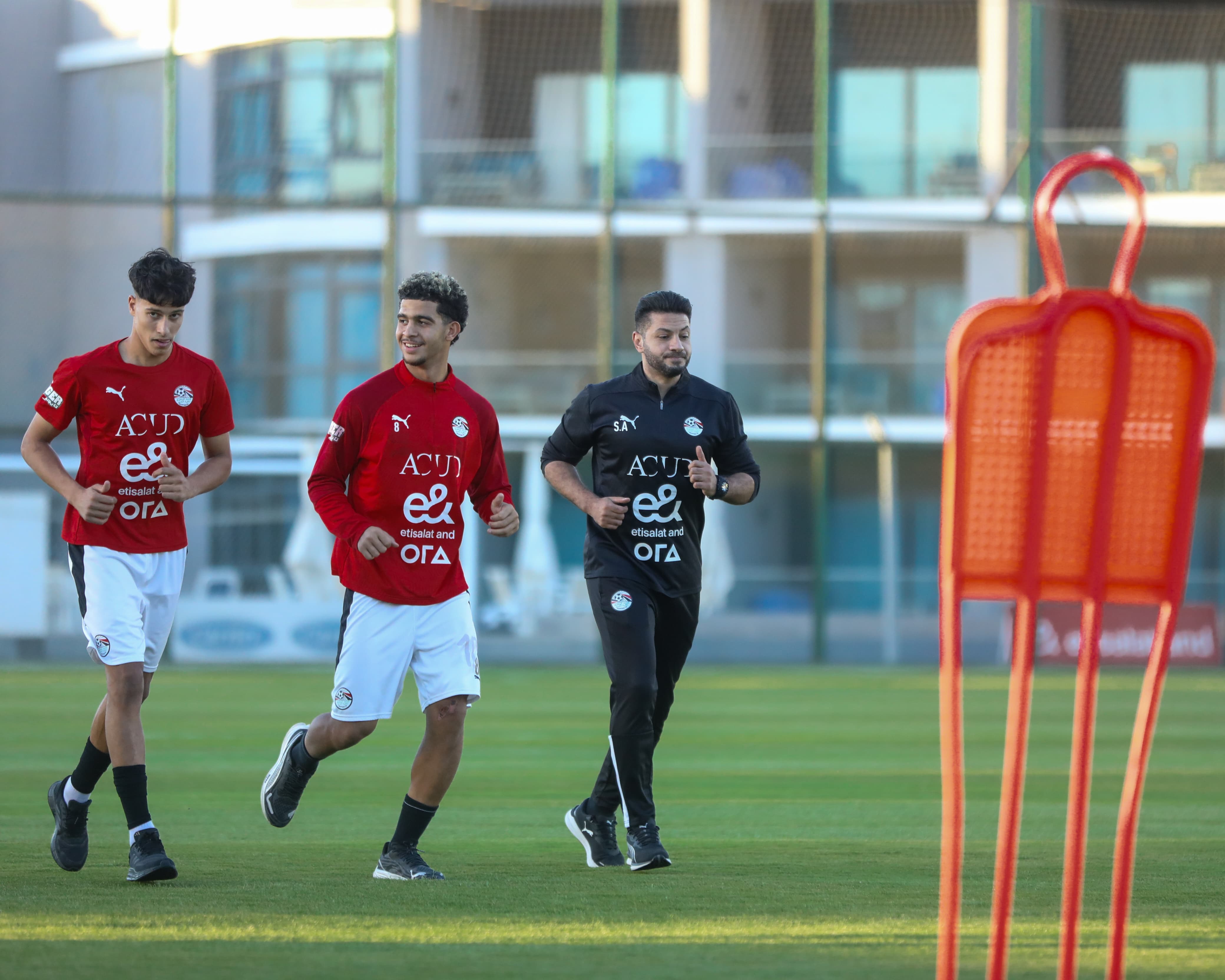 بالصور.. انطلاق معسكر يوليو لمنتخب الشباب بمشاركة جميع اللاعبين