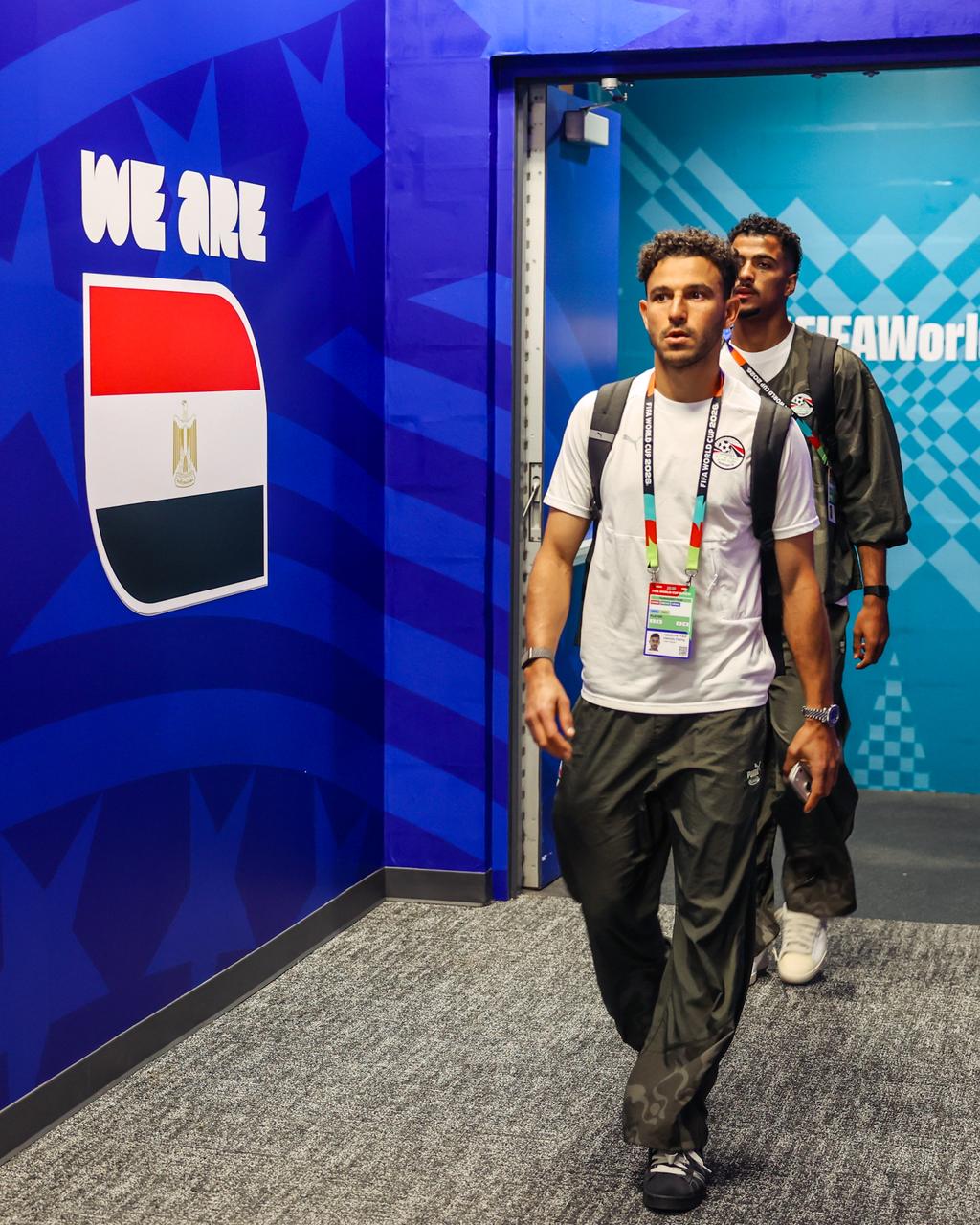 بالصور.. وصول منتخب مصر لملعب مواجهة استراليا بكأس العالم