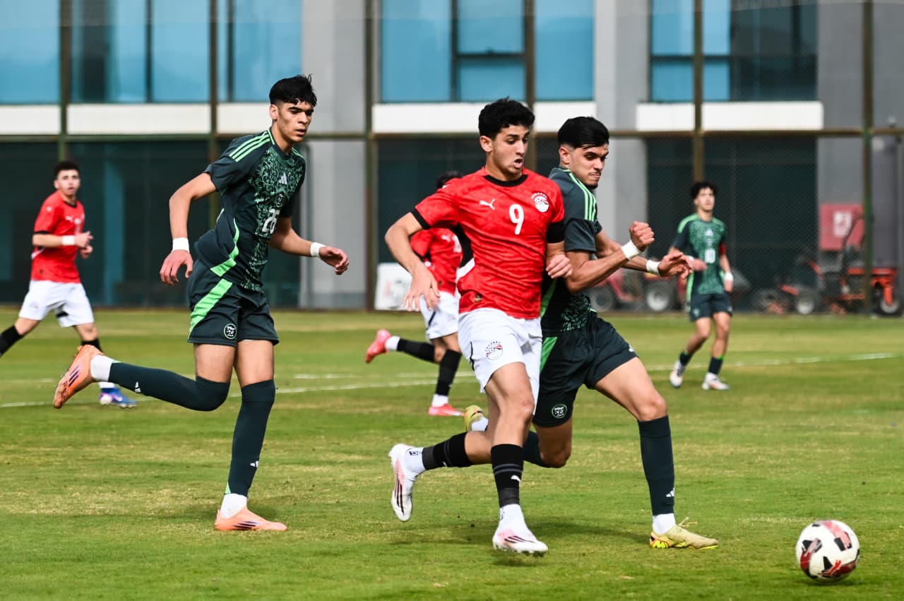 بالصور منتخب الشباب يتعادل سلبياً مع الجزائر في الودية الثانية