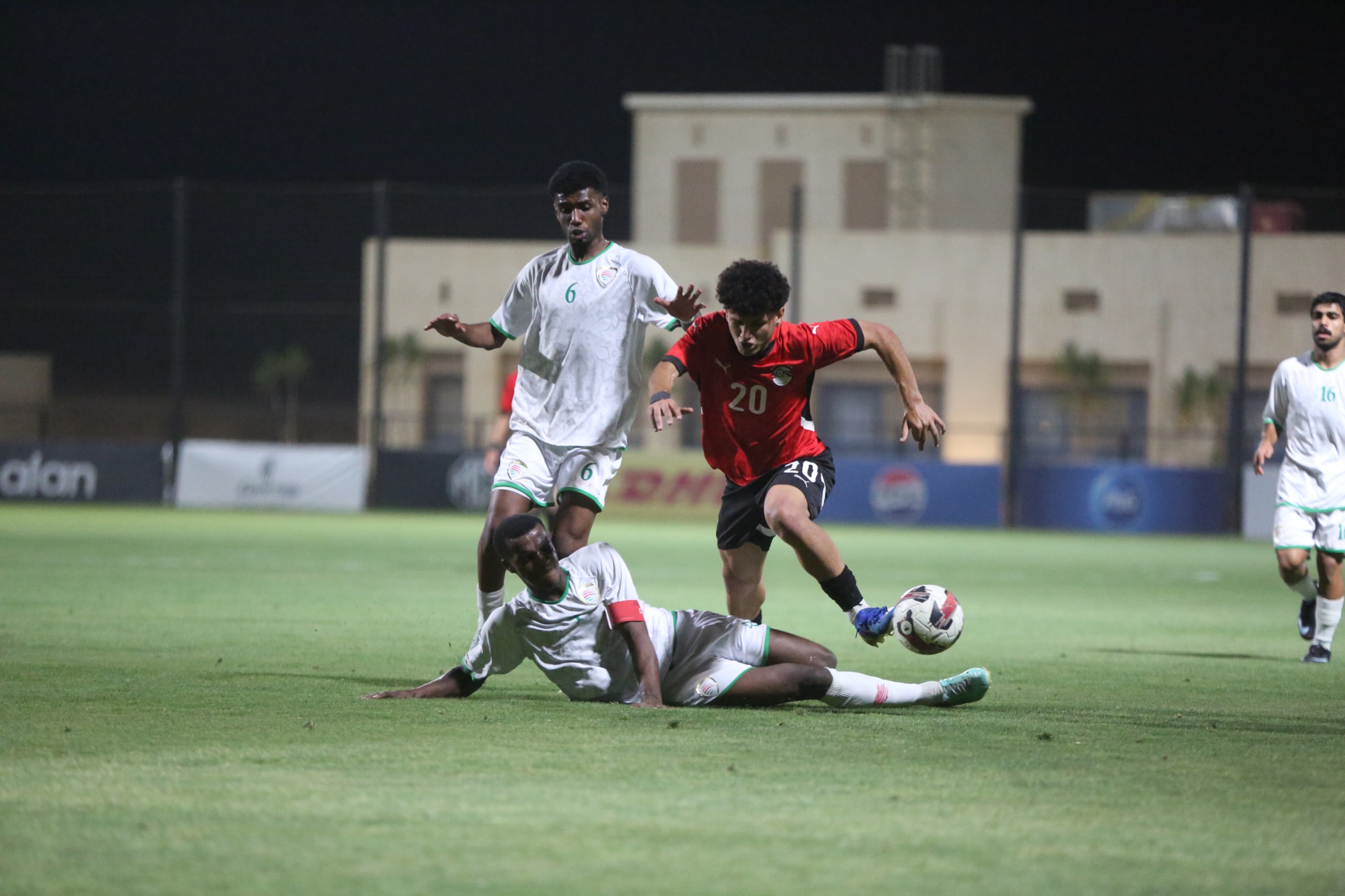 بالصور: منتخب الشباب يكرر فوزه على نظيره العماني (2 - 1) ودياً