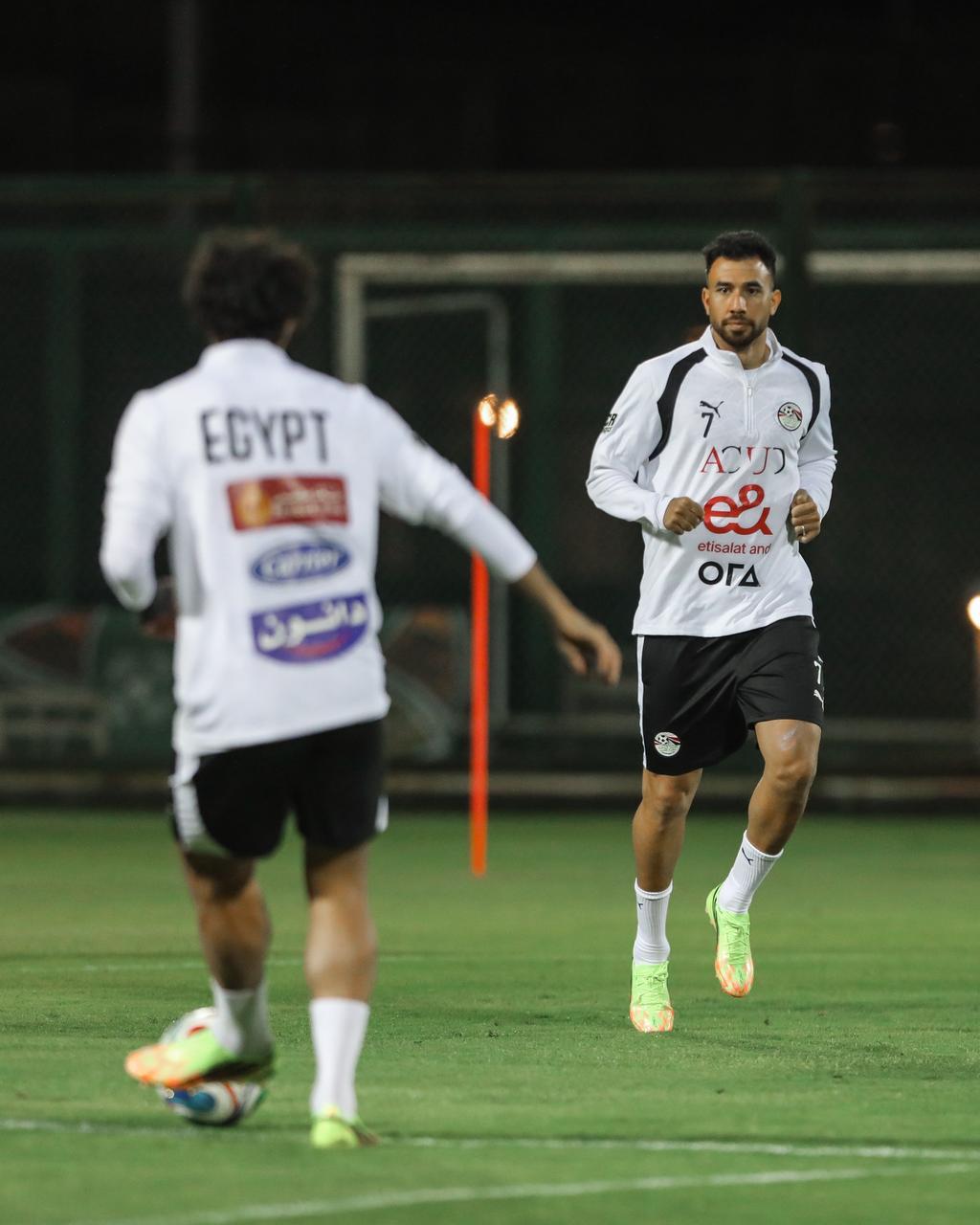 بالصور: المنتخب يخوض تدريبه الثاني في معسكر مايو استعدادا للقاء روسيا