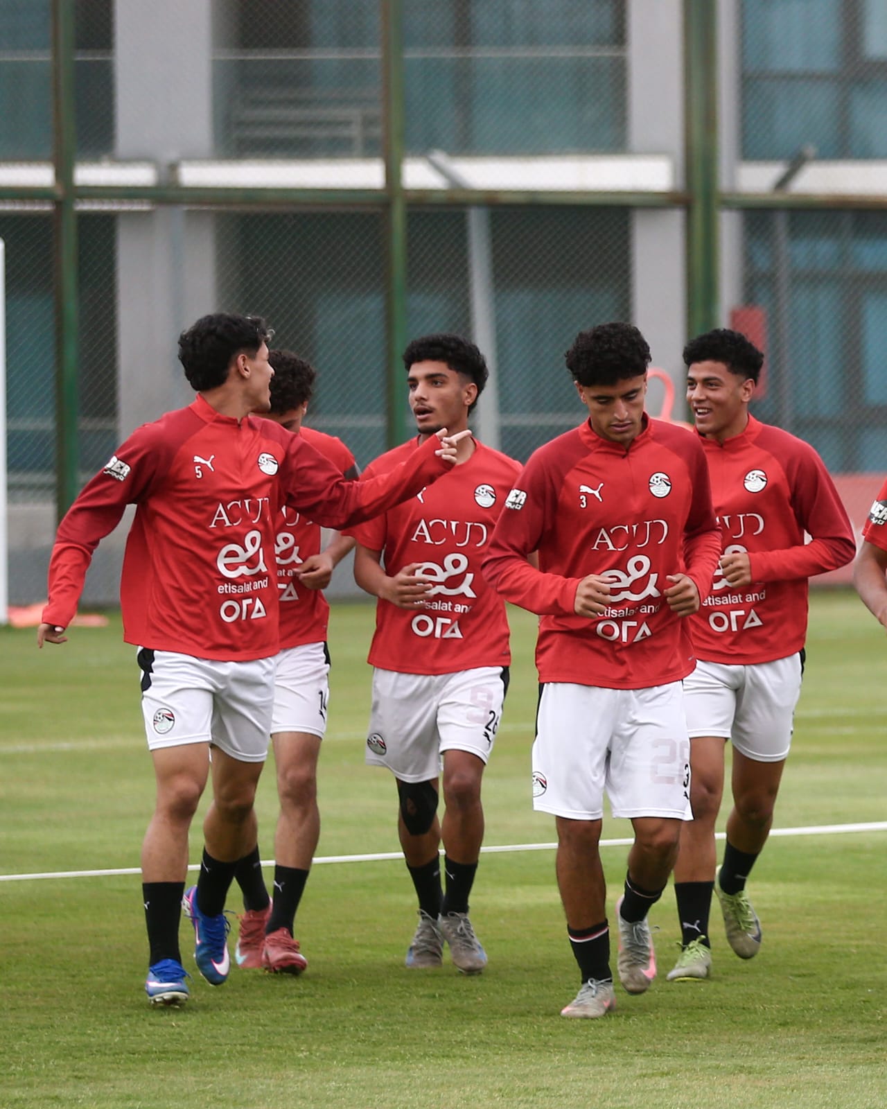 منتخب الشباب يواصل استعداداته لمواجهة روسيا ودياً