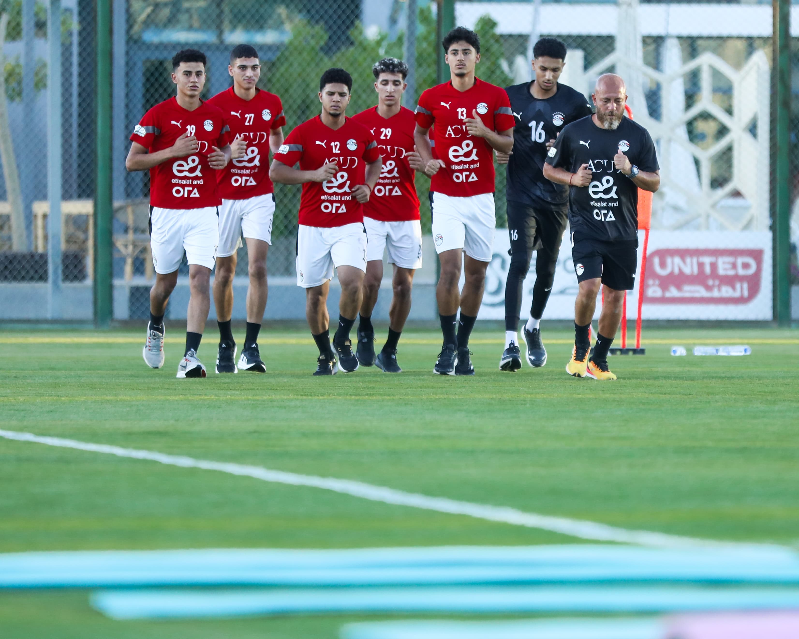بالصور.. انطلاق معسكر يوليو لمنتخب الشباب بمشاركة جميع اللاعبين