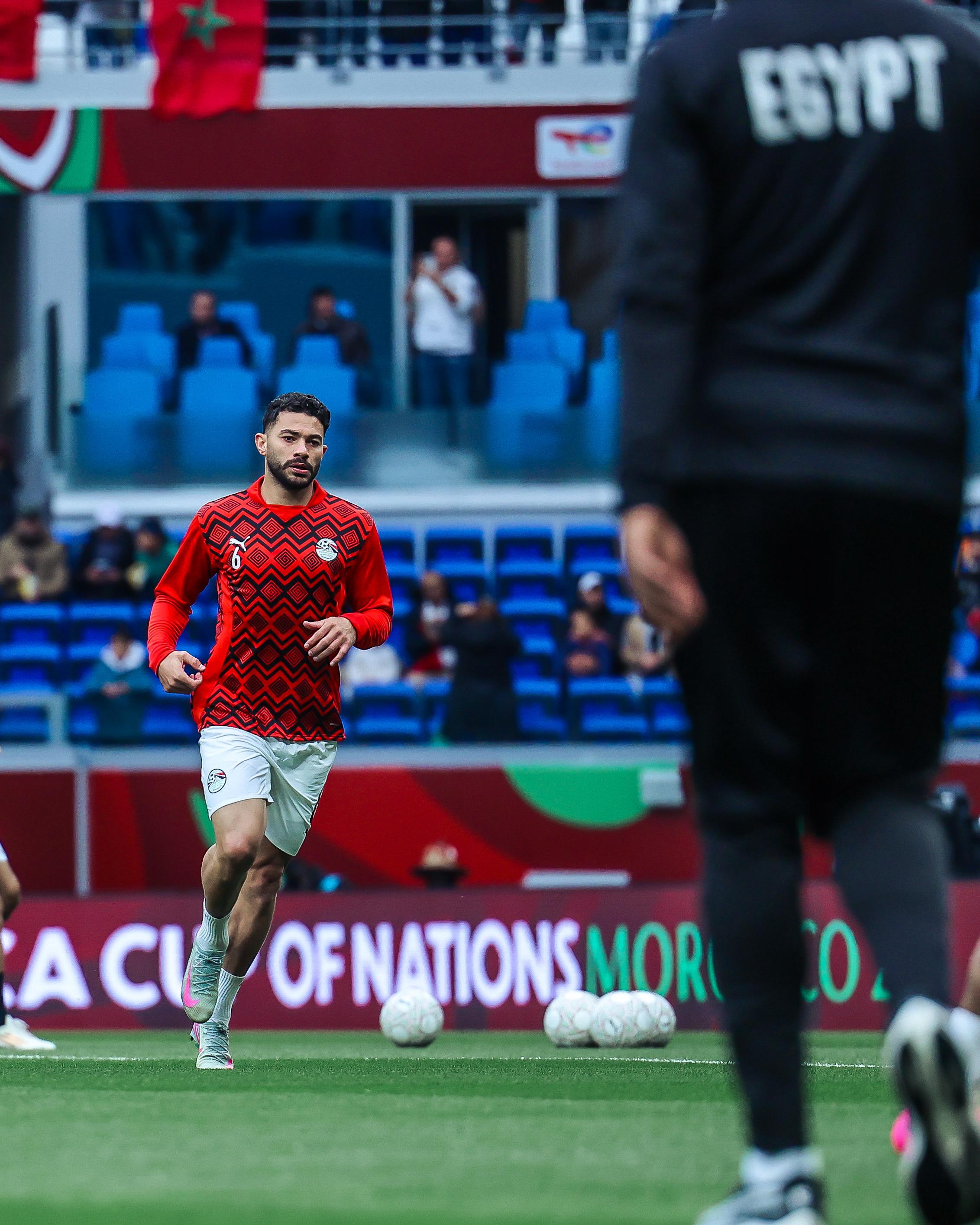 إحماء منتخب مصر قبل مواجهة السنغال