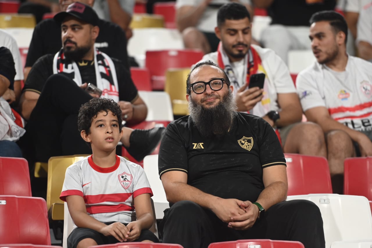 الحضور الجماهيري من نهائي كأس السوبر بدولة الإمارات