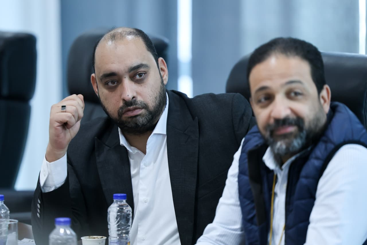 بالصور: أبوريدة يجتمع مع مجموعة من رؤساء الأندية