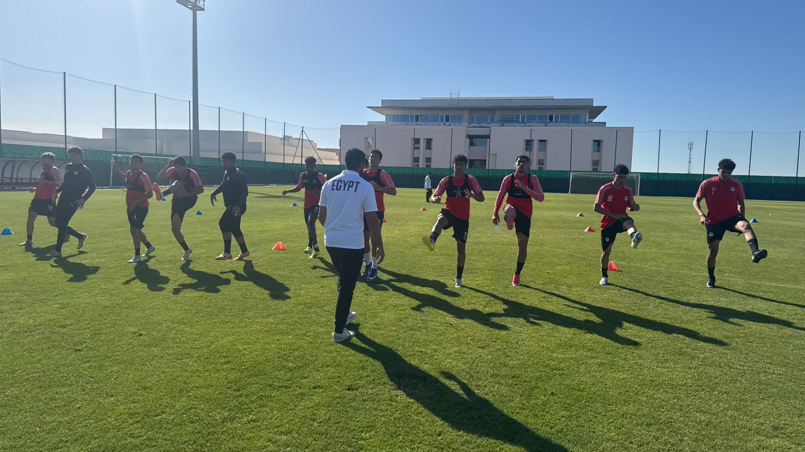 بالصور: منتخب الناشئين يختتم تحضيراته للقاء تنزانيا في نصف نهائي كأس أفريقيا