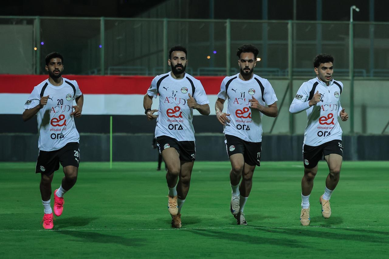 بالصور: المنتخب يخوض تدريبه الثاني في معسكر مايو استعدادا للقاء روسيا