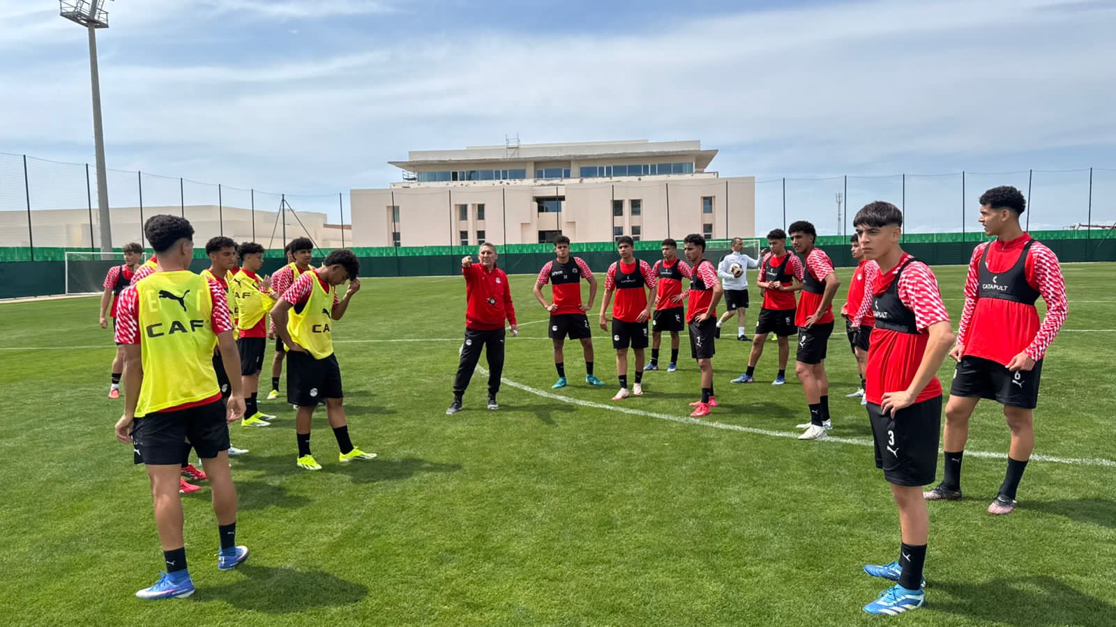 بالصور: تدريبات منتخب الناشئين في المغرب استعدادا لكأس أفريقيا