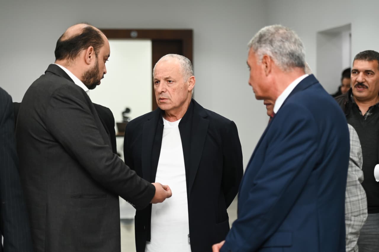 بالصور: أبوريدة يجتمع مع مجموعة من رؤساء الأندية